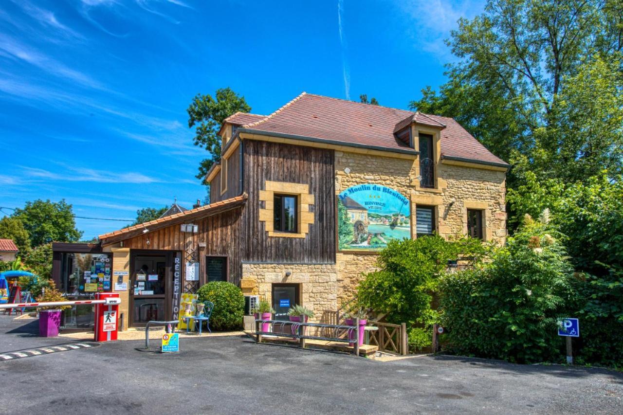 Hotel Le Moulin Du Bleufond Montignac-Lascaux Exterior foto