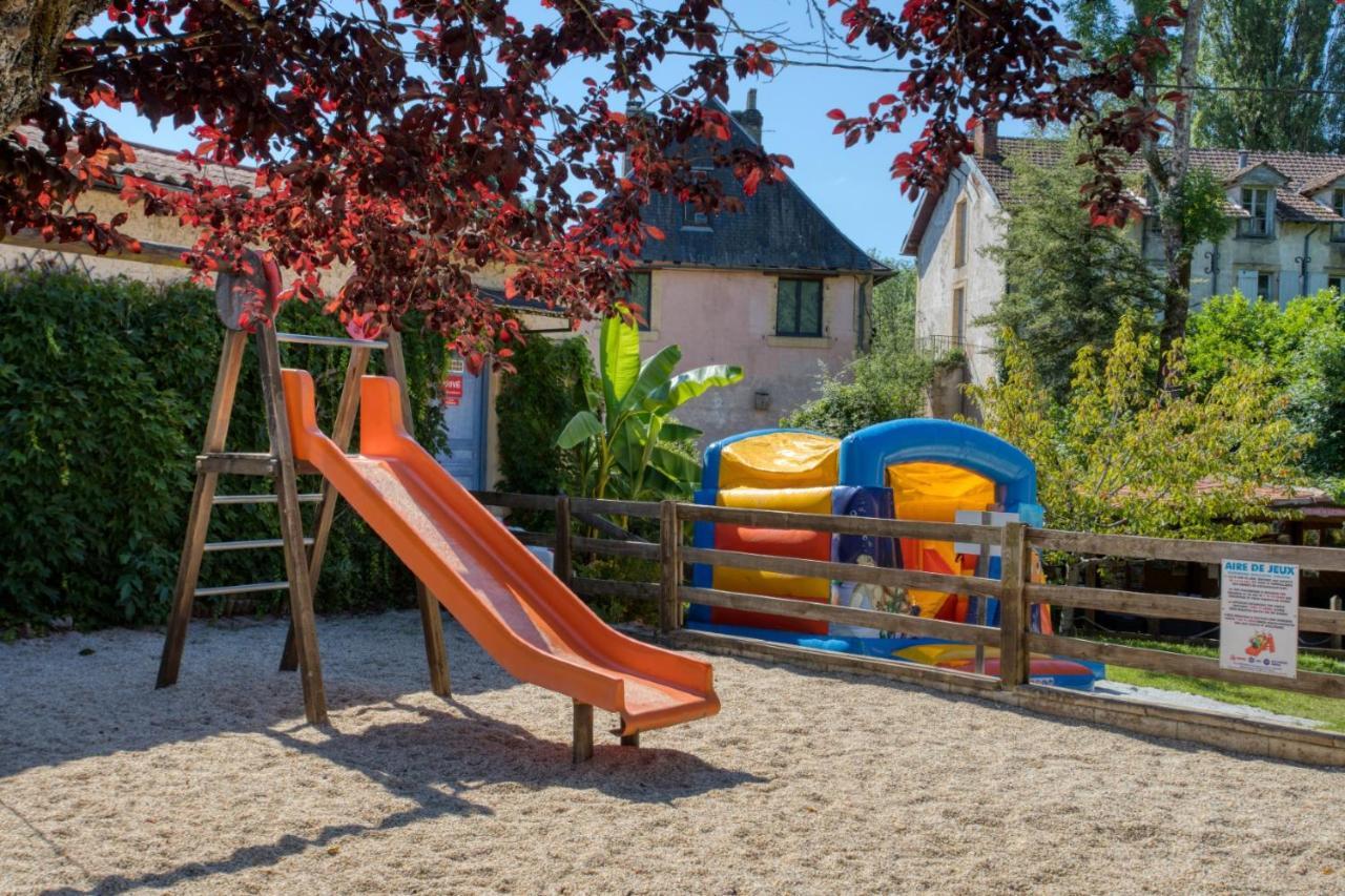 Hotel Le Moulin Du Bleufond Montignac-Lascaux Exterior foto